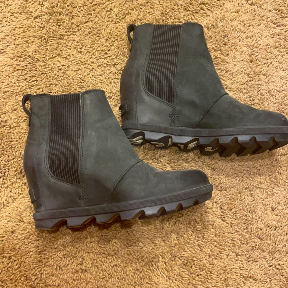 Sorel Black Wedge Chelsea Ankle Boots